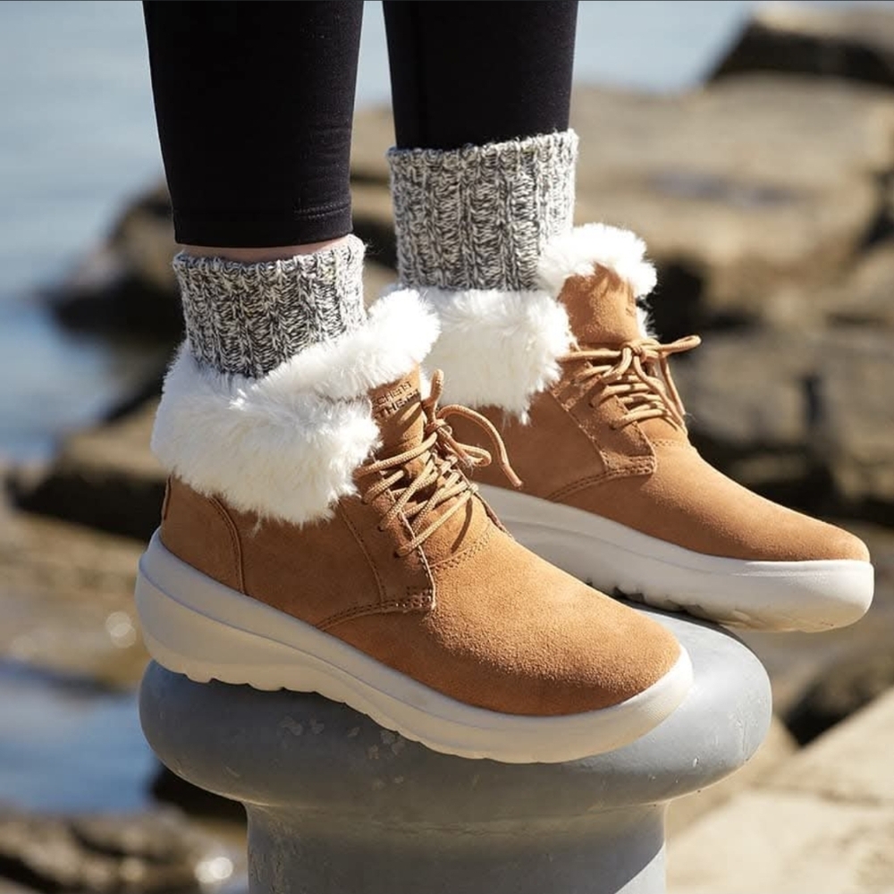 Skechers Women's On-The-go Joy-Lush Chukka Boot
